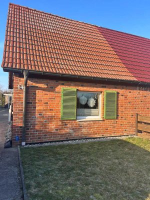 Stilvoll modernisiert: Doppelhaushälfte in Wismar-Nord