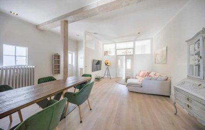 Stilvolle Altbauwohnung mit 4 m Deckenhöhe & freistehender Wanne nahe Eppendorf – provisionsfrei