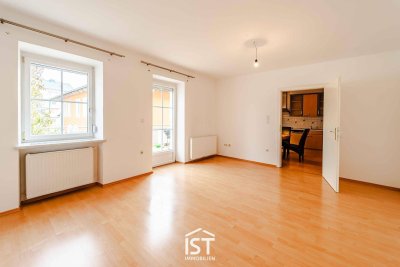 Altheim - 2 Zimmer-Wohnung mit Balkon und Garage