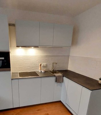 Privatverkauf: Diskrete Stadtwohnung mit eigenem Schutzraum (Bunker) in Düsseldorf-Mitte