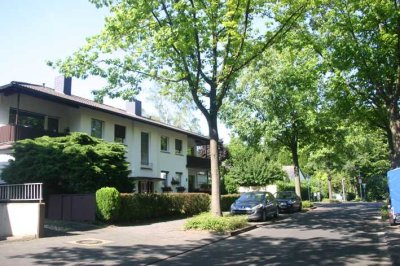 Drei-Zimmer-Wohnung mit Terrasse und Gartennutzung in bester Lage von Bad Godesberg - Plittersdorf