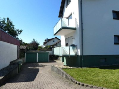 Lichtdurchflutete 2,5-ETW in ruhigem Wohngebiet, mit großzügigem Wohn-Essbereich + 2 Balkonen!