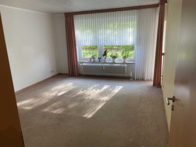 Stilvolle,  3-Zimmer-Wohnung mit Balkon und EBK in Kiel