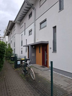 Merton/Riedberg Gehobense 5 Zimmer RMH mit PV-Anlage