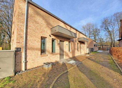 Willkommen in Bergstedt!
Neubau-Doppelhaushälfte als Erstbezug
in familienfreundlicher Lage