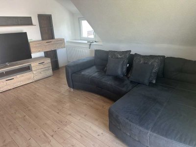 Möbilierte helle 3,5-Zimmer DG-Wohnung in Dunningen