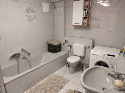 Stilvolle 4-Zimmer-Maisonette-Wohnung mit Balkon und Einbauküche in Böhl-Iggelheim