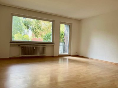Wohnen im Ostviertel/ Klausberg: 1 Zimmerwohnung mit herrlichem Balkon