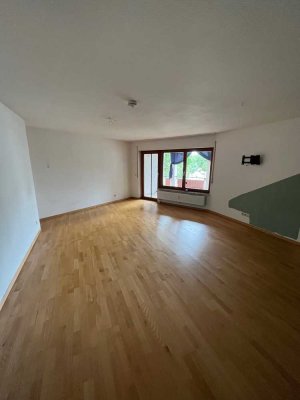 Gut aufgeteilte 4,5 Zi.-ETW in guter, stadtnaher Lage von Kirchheim-Teck
