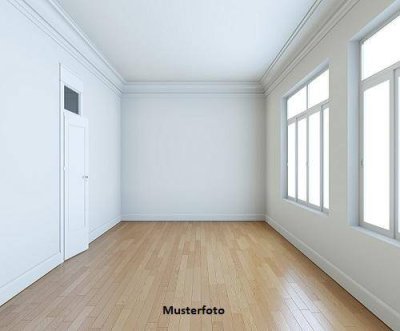 +++ 4-Zimmer-Wohnung mit Loggia +++