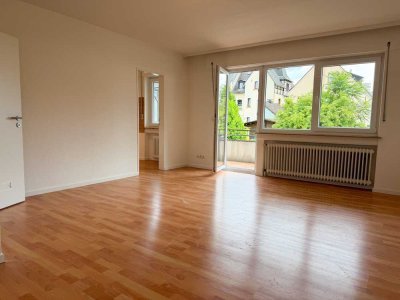 Helle 1-Zimmer-Wohnung mit überdachtem Balkon in Koblenz-Metternich