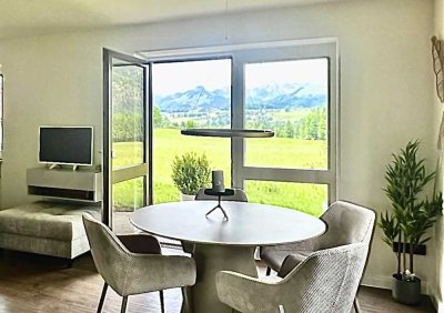 Komplett sanierte und neu möblierte Wohnung (Erstbezug) mit Terrasse und Bergblick