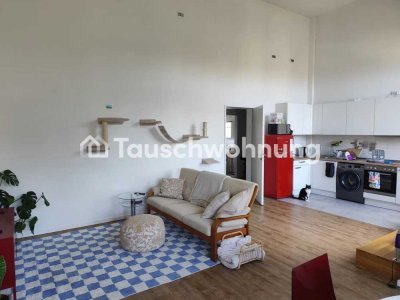 Tauschwohnung: Tausche schöne 2-Zimmer-Wohnung mit Balkon in ruhiger Gegend