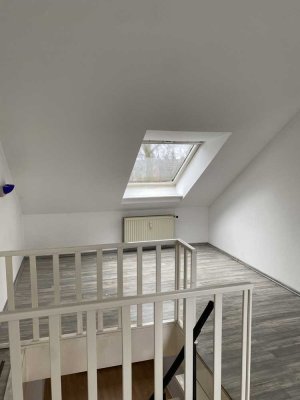 2-Zimmer Maisonette-Wohnung mit Gäste-WC & Balkon