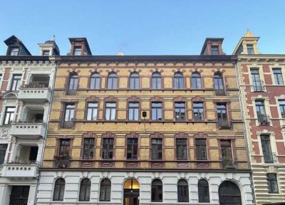 Attraktive Kapitalanlage mit Stuck und Tageslichtbad