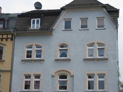 Ruhige 4-Zimmer-Etagenwohnung, Frisch Renoviert, Direkt vom Eigentümer,  7,5% Rendite