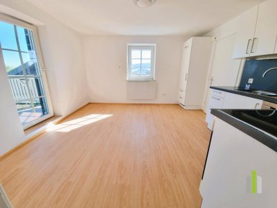 Charmante 2-Zimmer-Wohnung mit Terrasse in Seeham – nur wenige Minuten zum Badestrand!