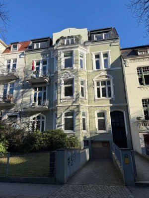 Stilvoller Altbau mit Ateliercharakter