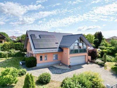 *Hochwertig und massiv gebautes Architektenhaus in Höhenlage von Dresden-Gönnsdorf*