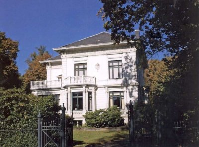 Stilvolle 5-Zimmer-Wohnung in gepflegter Gründerzeitvilla