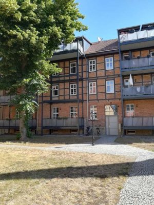 KFW Effizienz Haus Denkmal 3 Zimmer Wohnung gute Lage zum Zentrum Fahrstuhl Sonnenbalkon