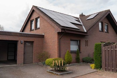 Freistehendes Ein/- Zweifamilienhaus in ruhiger Wohnsiedlung von Fürstenau