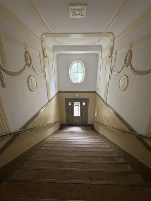 Erstbezug nach Sanierung: Erstklassige 1-Zi.-Wohnung mit großer Wohnküche!