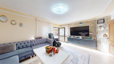 Sonniges Reihenhaus mit teilweise überdachter Terrasse, Garten &amp; Vollkeller