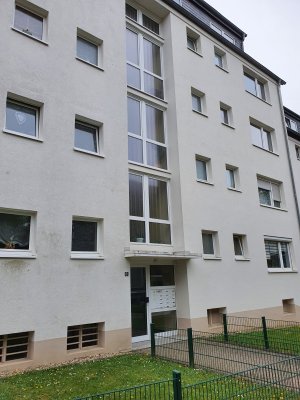Provisionsfrei in Heiligenhaus: 105m² - 5 Zimmer, 2 Balkone, 2 Keller + Garage in beliebter Wohngegend