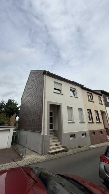 Reiheneckhaus in Saarbrücken-Sankt Arnual zu verkaufen!