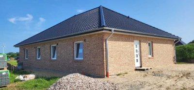 Ebenerdige Doppelhaushälfte mit PV-Anlage