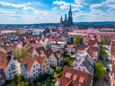 Einmaliges Stadthaus in Ulm: Luxus- Einfamilienhaus mit Spa, Heimkino & privatem Traumgarten