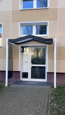 Schöne 3 Zimmer 1.OG mit Balkon und Stellplatz