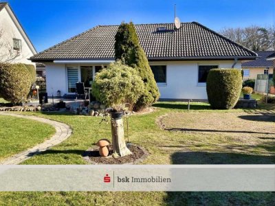 Einfamilienhaus im Bungalowstil in Altlandsberg-Bruchmühle