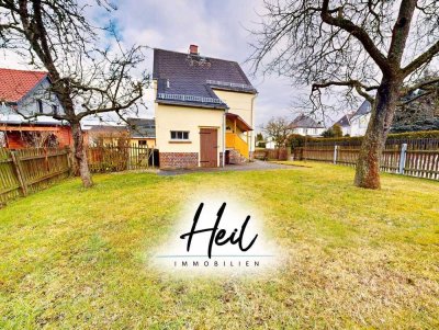Freistehendes Einfamilienhaus mit Garten - Vollunterkellert
