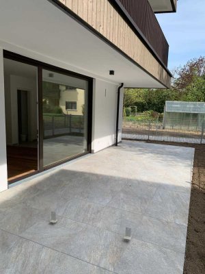 Neuwertige 2-Zimmer-Wohnung im EG mit Terrasse und Gartenanteil  in Pfaffenhofen a. d. Ilm!