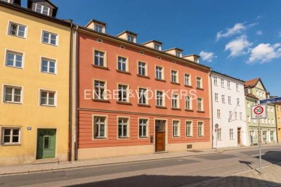 Denkmalgeschützte, stilvoll sanierte Altbau-Residenz mit Aufzug in der Regensburger Innenstadt