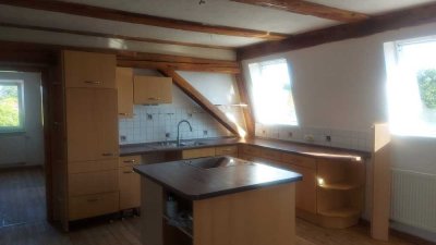 Schöne und gepflegte 3-Zimmer-Dachgeschosswohnung in Marktzeuln