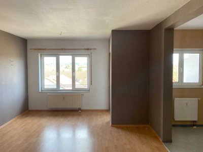 schöne neuwertige 2-Zimmer-Wohnung mit Balkon in Bretten