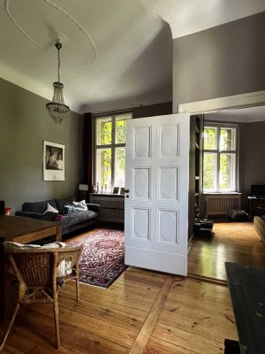 Provisionsfreie stilvolle Altbauwohnung in begehrter Lage von Berlin-Wilmersdorf
