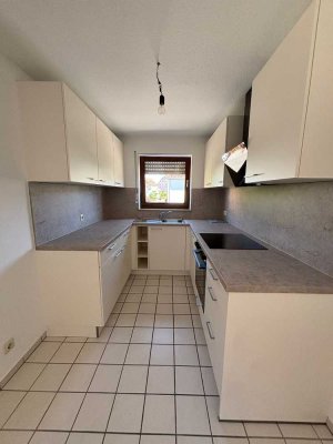 Geschmackvolle, sanierte 2,5-Raum-Wohnung mit EBK in Nufringen