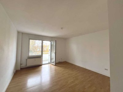 3-Zimmer-Wohnung mit großem Balkon, Tageslichtbad
