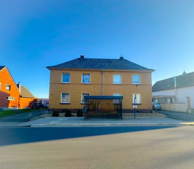 Vermietetes Doppelhaus mit drei Wohneinheiten