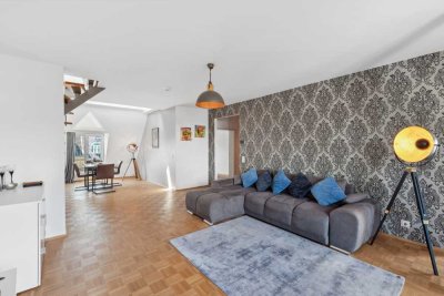 Exklusive 3-Zimmer ( Möbliert ) Maisonette-Wohnung im 4. OG in Flingern Nord