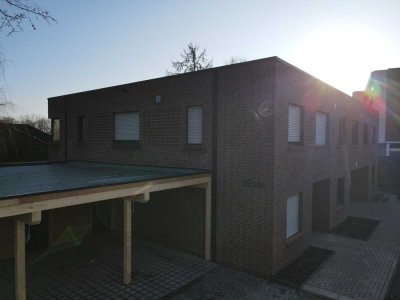 Modernes Wohnen im Neubau – 5-Zimmer-Einheit mit Terrasse & Carport