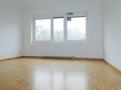 Moderne  Wohnung (2021) in zentraler Lage – mit Einbauküche & Energieeffizienz A+