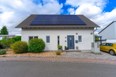 Modernes und familienfreundliches Einfamilienhaus mit Wärmepumpe und PV-Anlage in gehobener Wohnlage