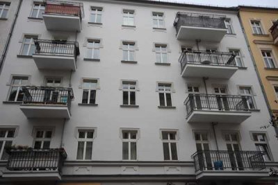 Dachgeschossrohling mit Baugenehmigung in Berlin Friedrichshain