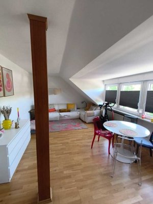 2 Zimmer DG Wohnung am Bunten Garten mit gehobener Ausstattung