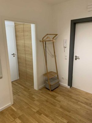 Voll möblierte und modernisierte 3-Zimmer-Wohnung in zentraler Lage